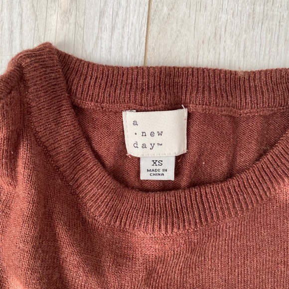 Brown Pullover Sweater - Picture 3 of 7